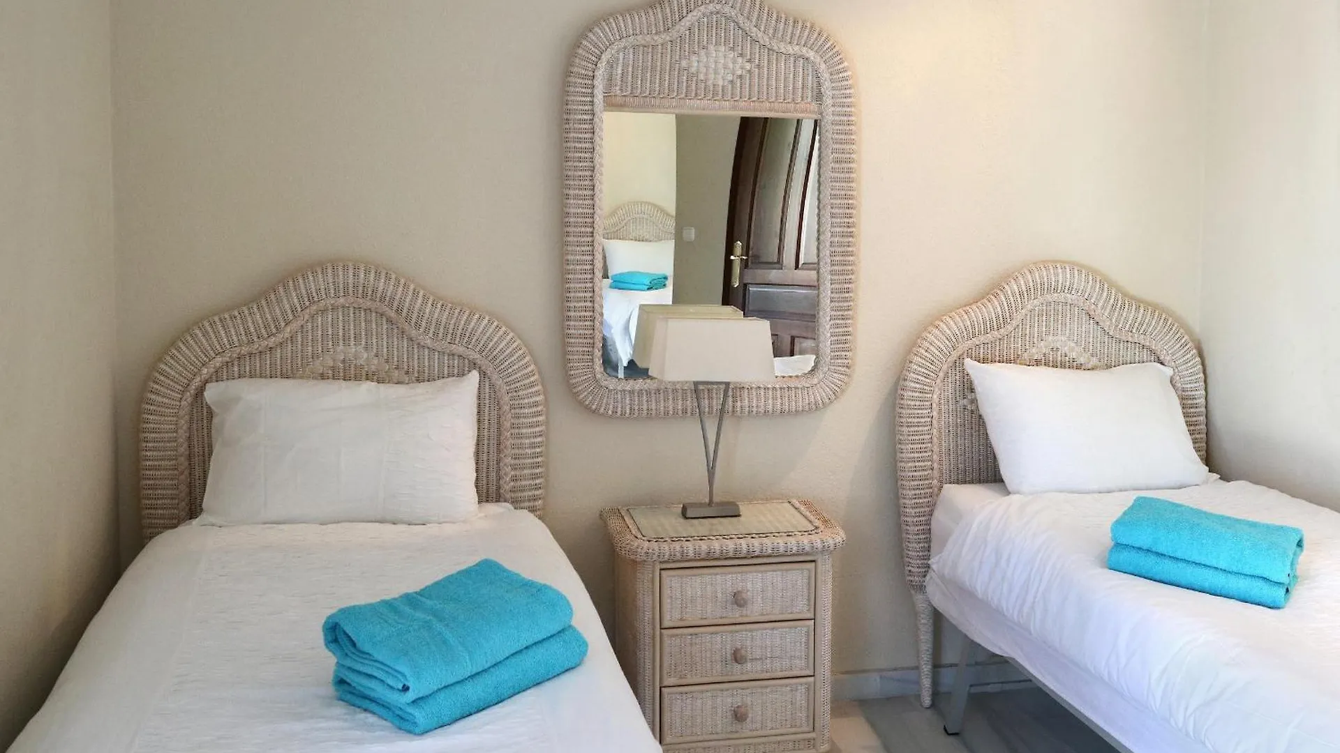 Villa Near Beach In Marbella With Heated Pool