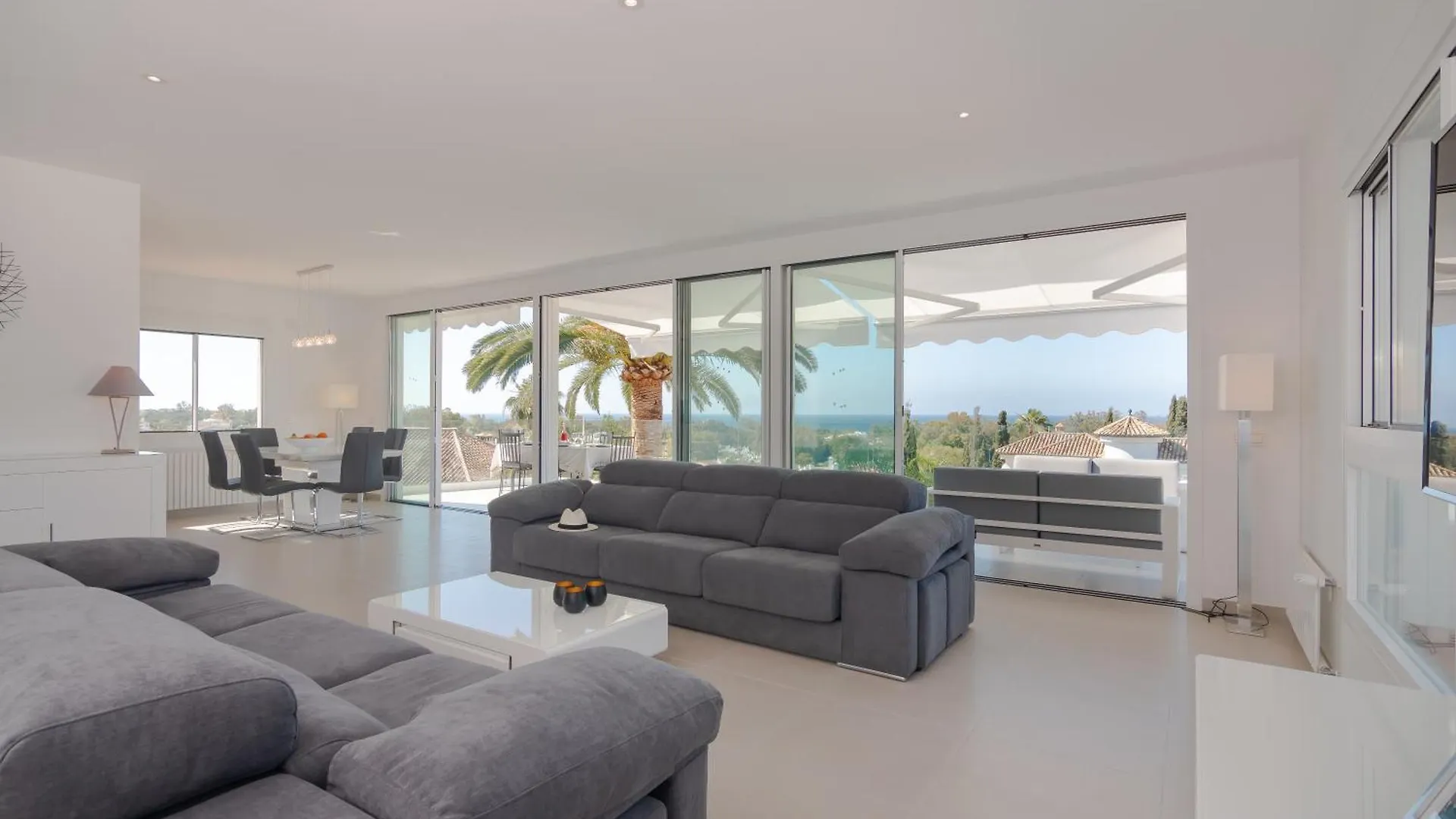 Villa Near Beach In Marbella With Heated Pool