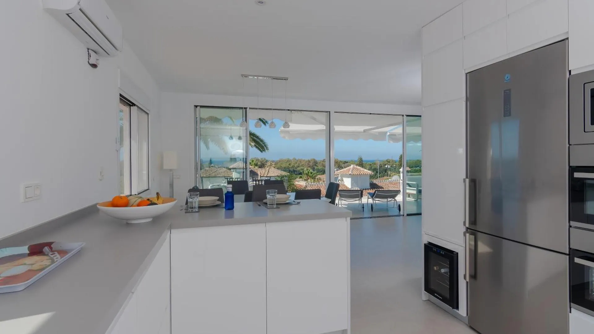 Villa Near Beach In Marbella With Heated Pool 0*,